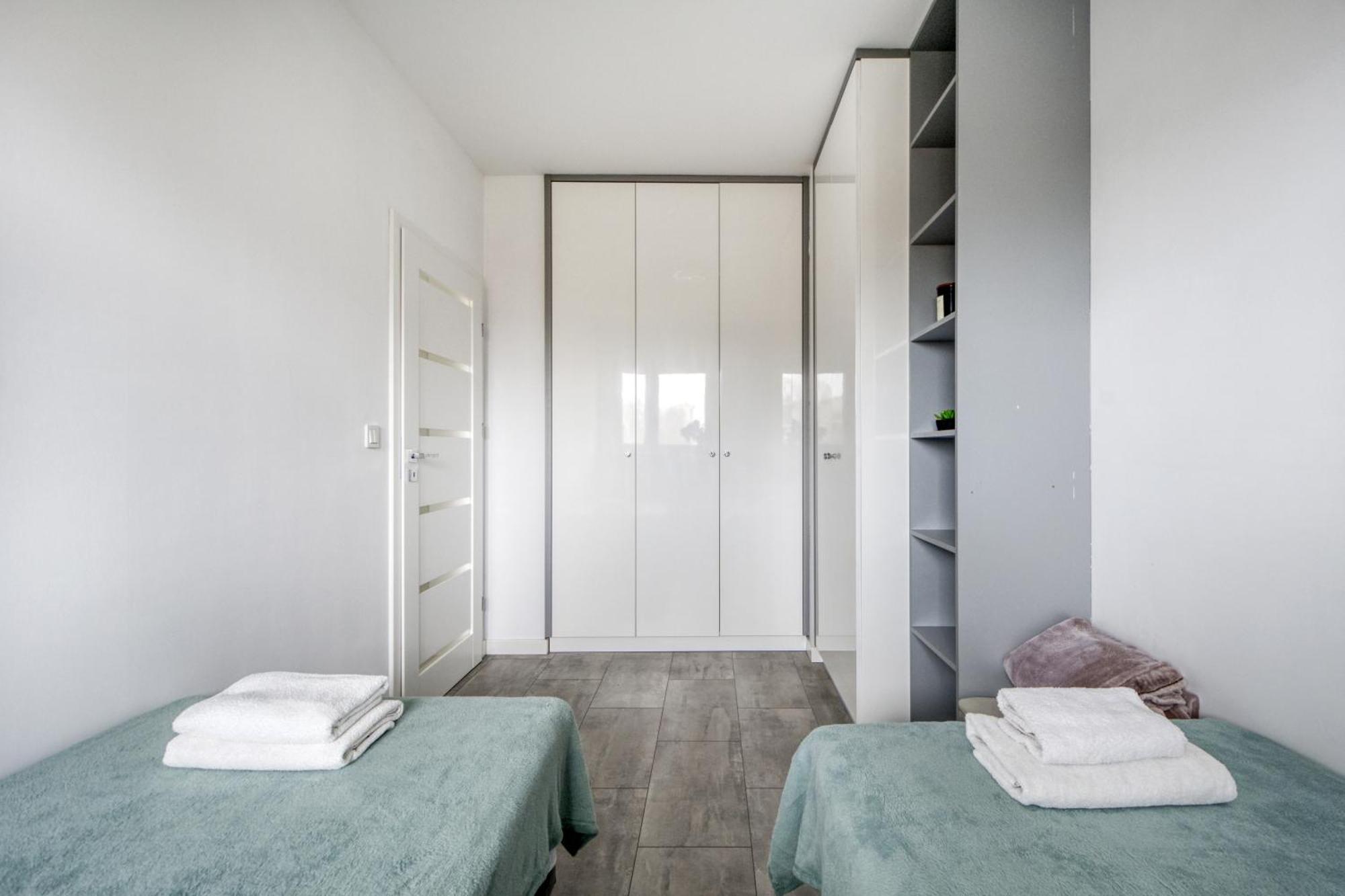 Apartament Gama Glebocka 5d, 2-6 Guests Warszawa